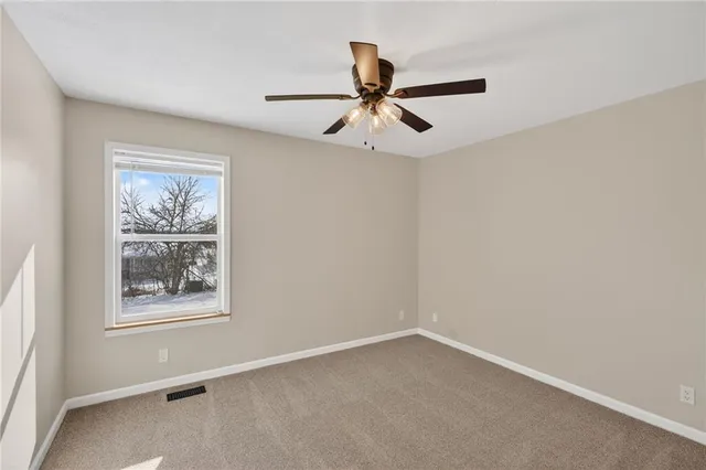 $315,000 | 2015 Karlton Way, Excelsior Springs, MO 64024