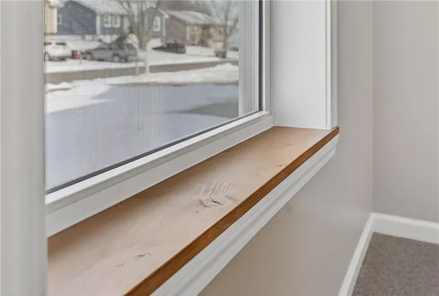 $315,000 | 2015 Karlton Way, Excelsior Springs, MO 64024