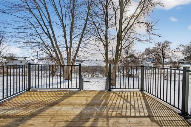 $315,000 | 2015 Karlton Way, Excelsior Springs, MO 64024