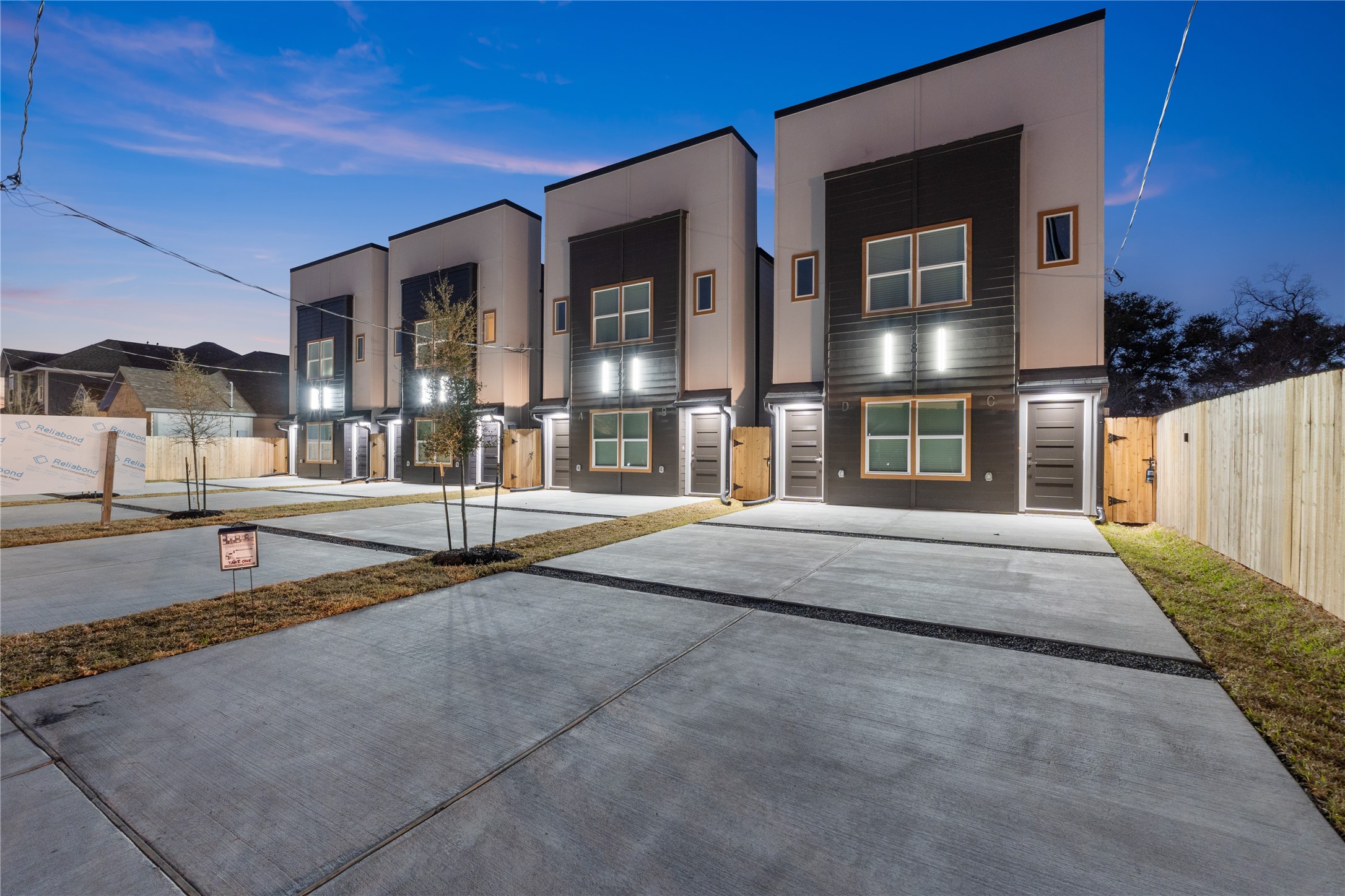 9819 Turnbow Street, Unit CD Houston, TX 77029 - Photo 30 of 32