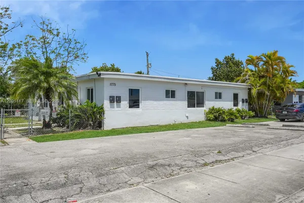 $1,000,000 | 11775 Southwest 223rd Street, Miami, FL 33170