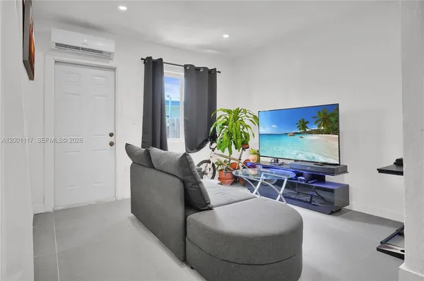 $1,000,000 | 11775 Southwest 223rd Street, Miami, FL 33170