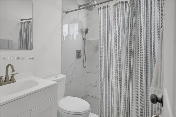 $1,000,000 | 11775 Southwest 223rd Street, Miami, FL 33170