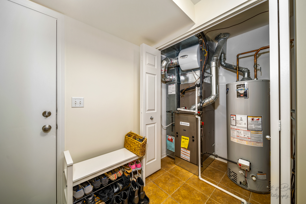 102 Town Center Boulevard Gilberts, IL 60136 - Photo 16 of 37