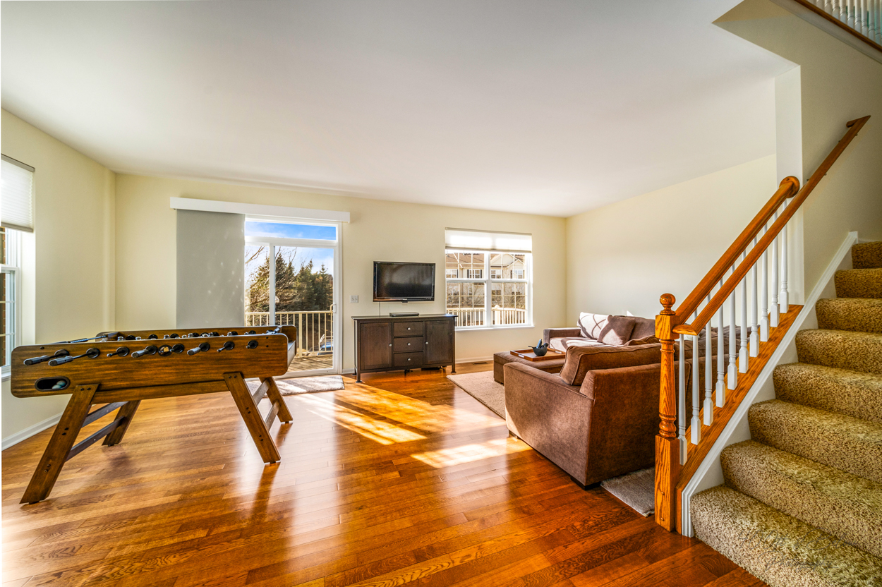 102 Town Center Boulevard Gilberts, IL 60136 - Photo 2 of 37