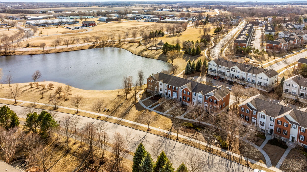 102 Town Center Boulevard Gilberts, IL 60136 - Photo 23 of 37