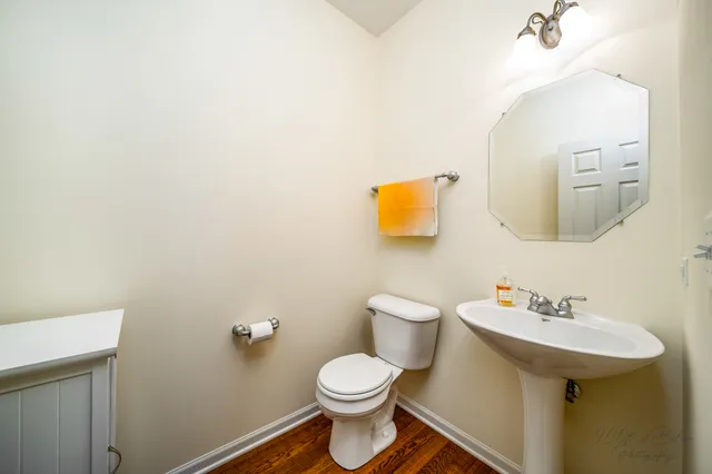 $345,000 | 102 Town Center Boulevard, Gilberts, IL 60136