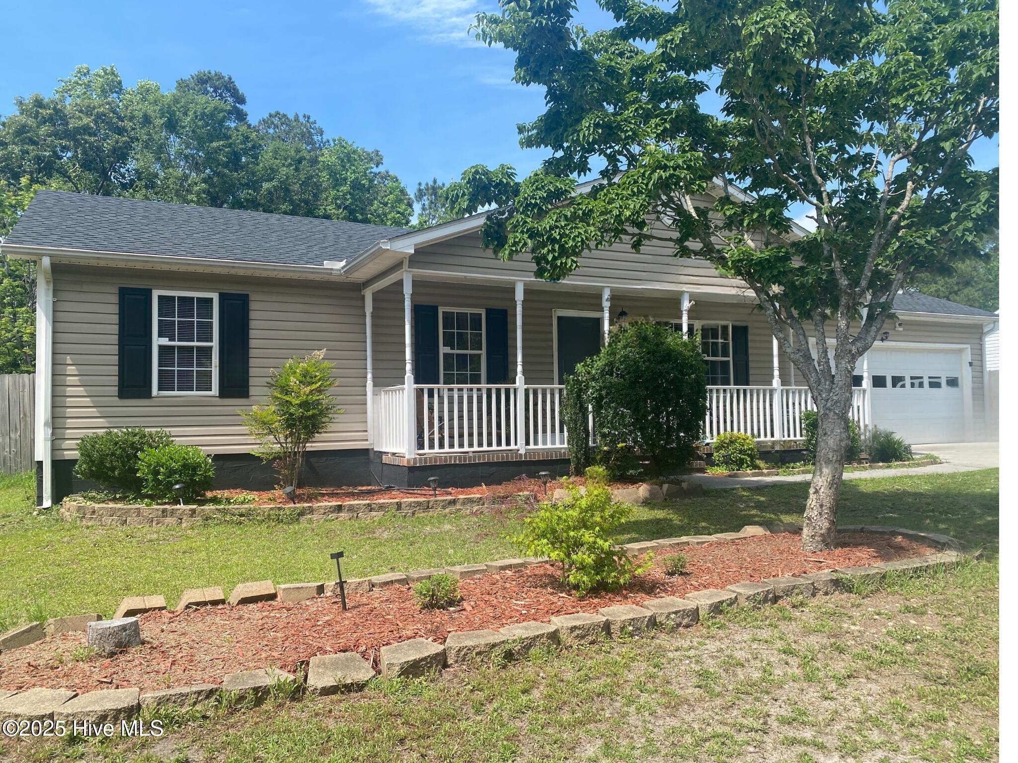 108 Wheaton Drive Richlands, NC 28574 - Photo 1 of 9 Untitled design (1)