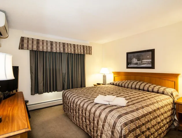 $3,900 | 26 Fox Run Road, Unit 2&3, Lincoln, NH 03251