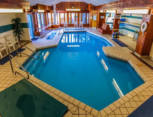 $3,900 | 26 Fox Run Road, Unit 2&3, Lincoln, NH 03251