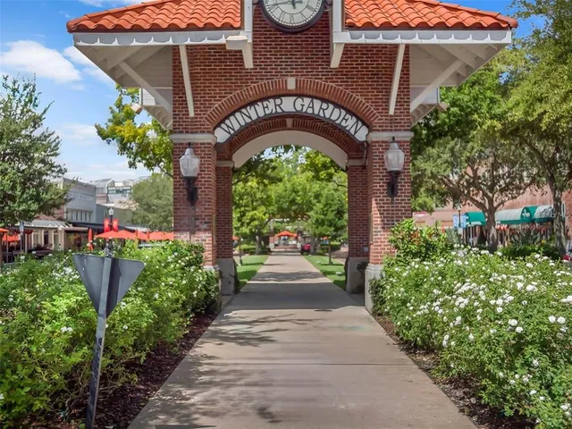 $949,000 | 15976 Citrus Knoll Drive, Winter Garden, FL 34787