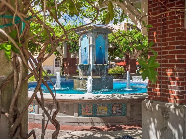 $949,000 | 15976 Citrus Knoll Drive, Winter Garden, FL 34787