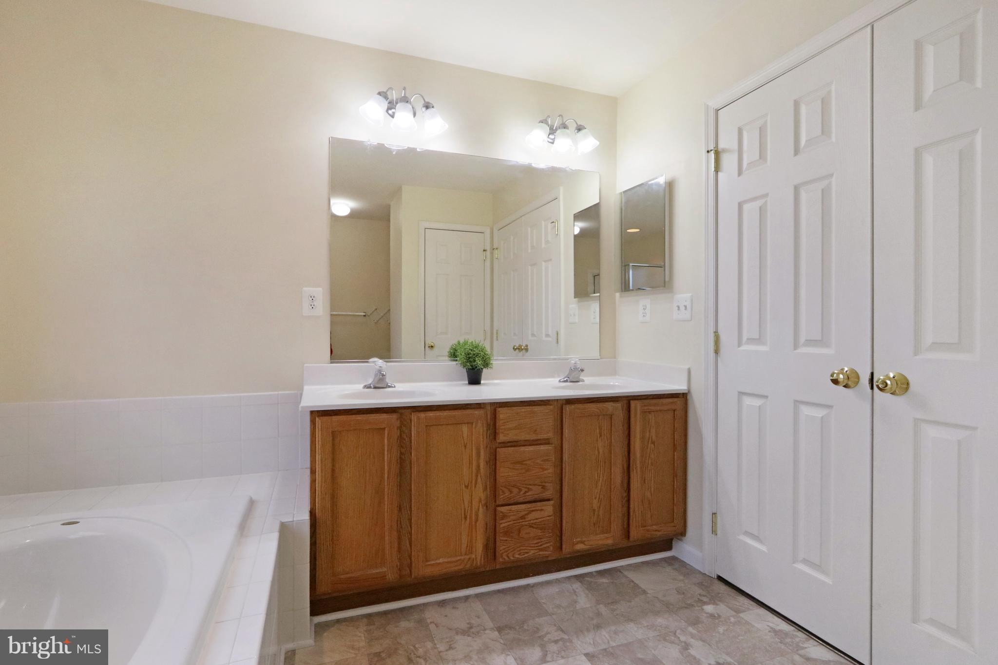 99 Saratoga Road Inwood, WV 25428 - Photo 24 of 34 Master Bath