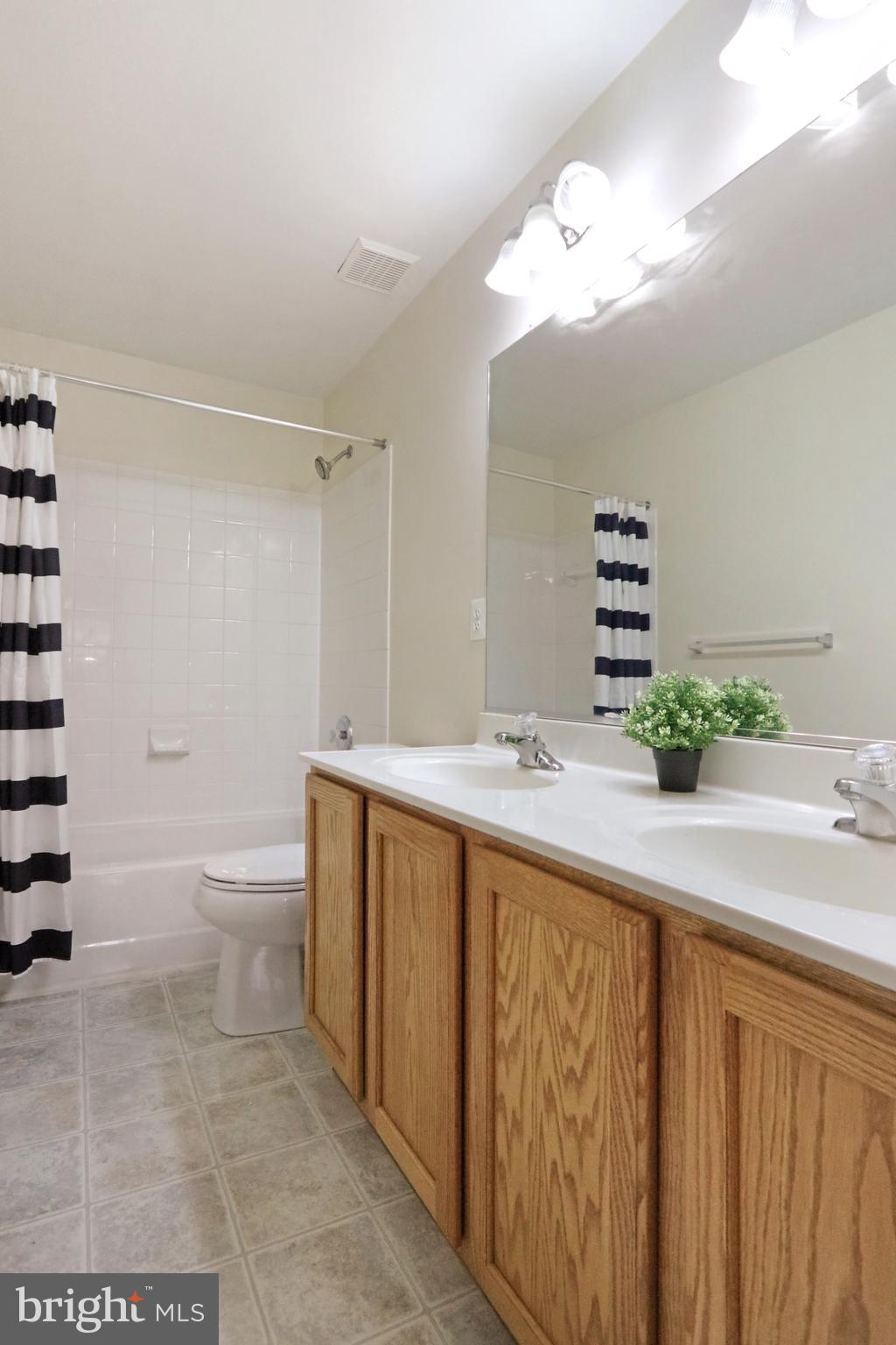 99 Saratoga Road Inwood, WV 25428 - Photo 26 of 34 Hall Bath