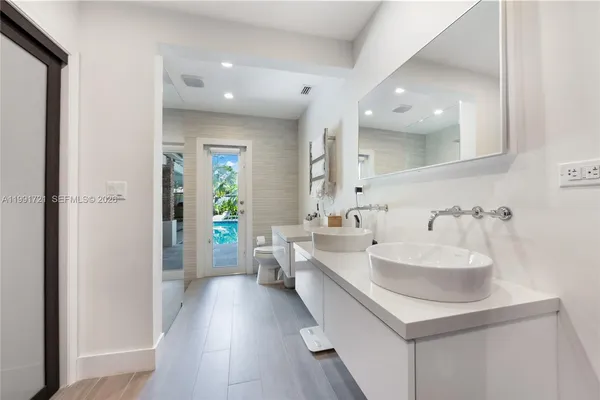 $2,699,000 | 10330 Southwest 71st Avenue, Pinecrest, FL 33156