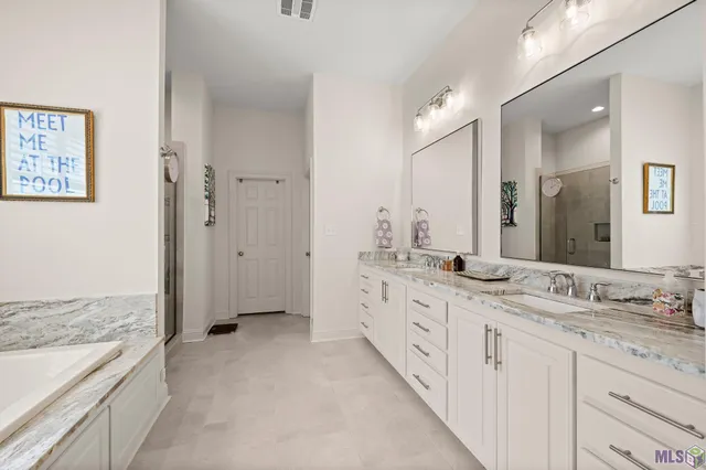 $479,900 | 1304 Market Square Road, Zachary, LA 70791