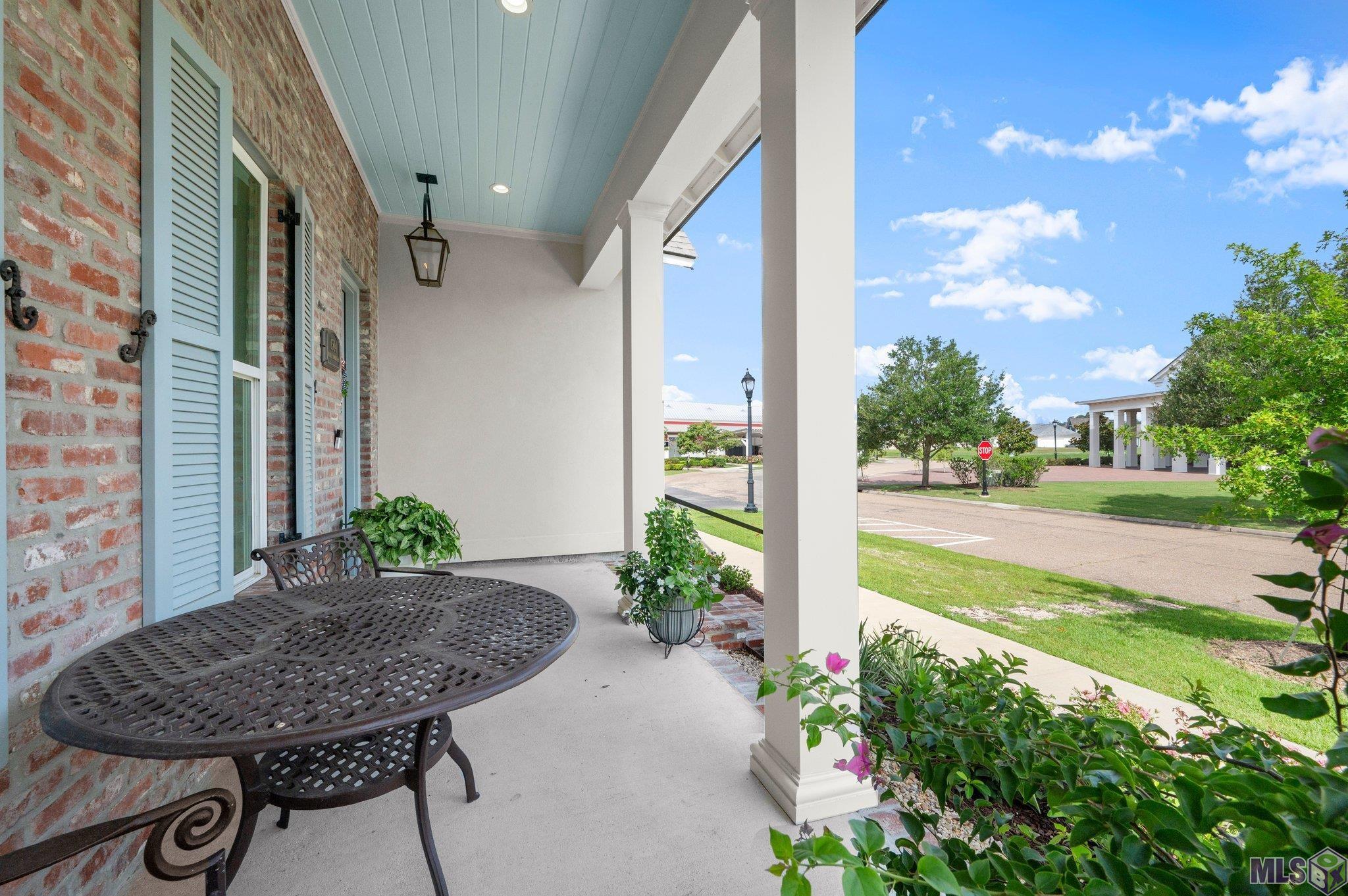 1304 Market Square Road Zachary, LA 70791 - Photo 5 of 26