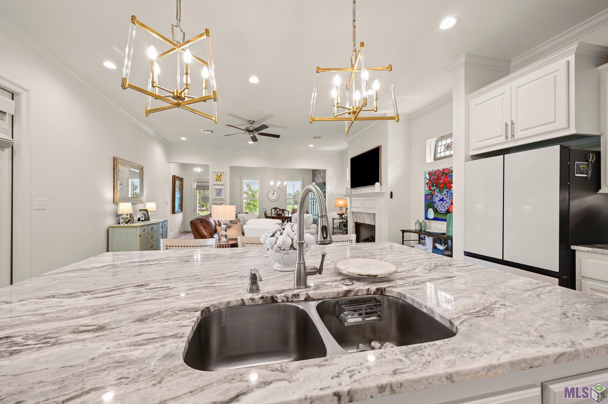 1304 Market Square Road Zachary, LA 70791 - Photo 6 of 23