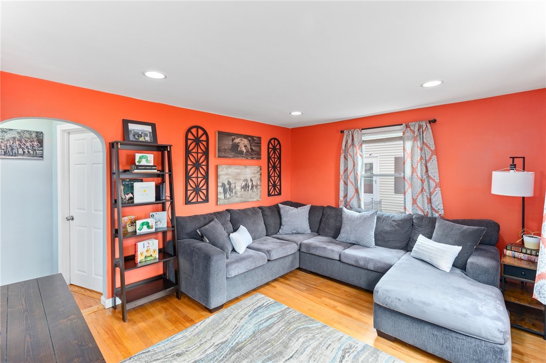46 Lindesta Road Pawtucket, RI 02861 - Photo 19 of 27 Gallery Image 19