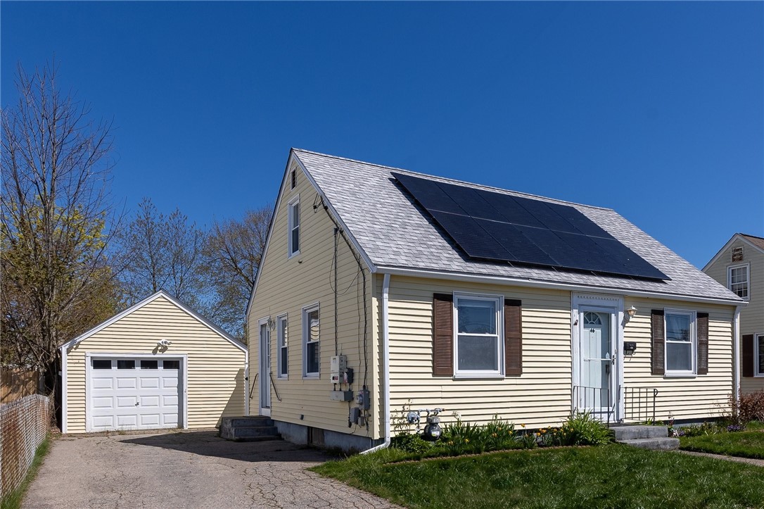 46 Lindesta Road Pawtucket, RI 02861 - Photo 4 of 27 Gallery Image 4