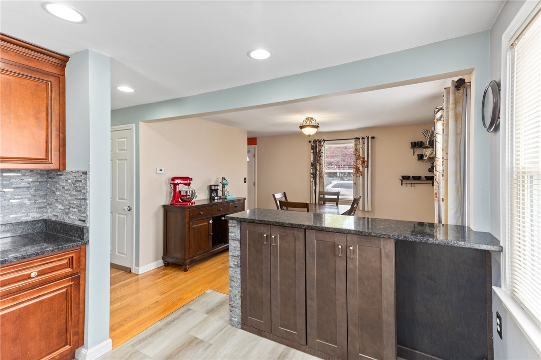46 Lindesta Road Pawtucket, RI 02861 - Photo 10 of 27 Gallery Image 10
