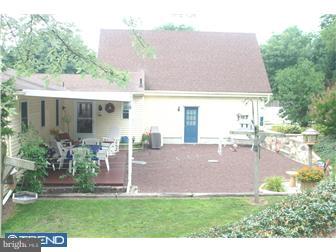43 West 4 Point Road Womelsdorf, PA 19567 - Photo 6 of 7 Gallery Image 6