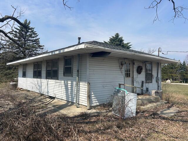 6515 West Broomfield Road Remus, MI 49340 - Photo 2 of 15 IMG_2235