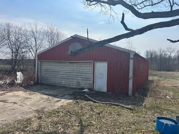 $130,000 | 6515 West Broomfield Road, Remus, MI 49340