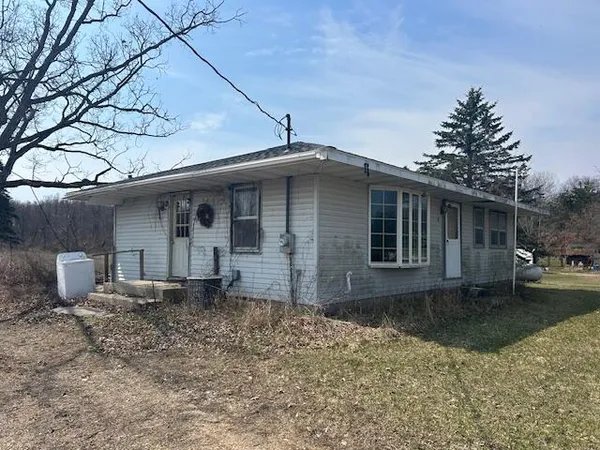 $130,000 | 6515 West Broomfield Road, Remus, MI 49340