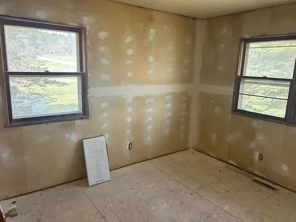 $130,000 | 6515 West Broomfield Road, Remus, MI 49340