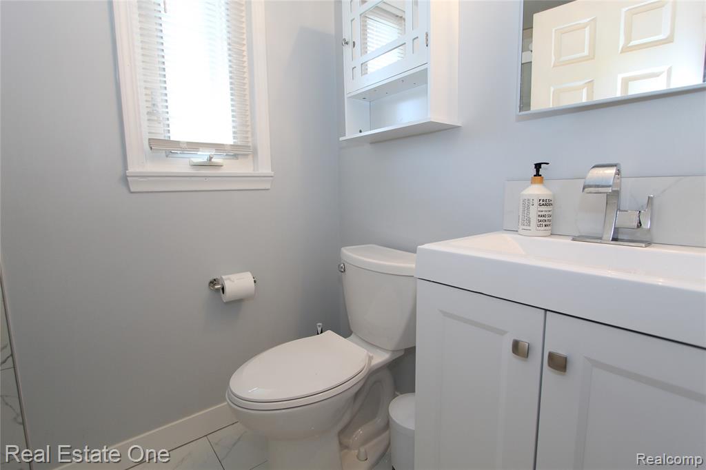 1670 Graefield Road Birmingham, MI 48009 - Photo 12 of 22