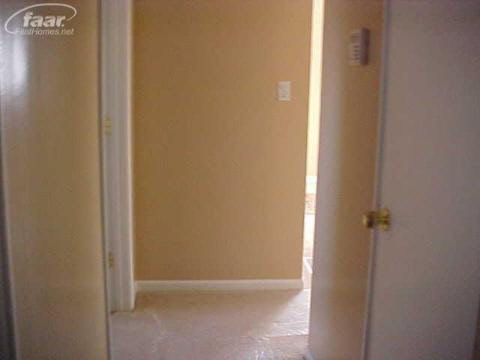 5008 North Belsay Road Flint, MI 48506 - Photo 8 of 8 20324060-7.JPG