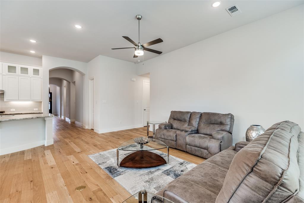 1835 Bell Court Van Alstyne, TX 75495 - Photo 17 of 39