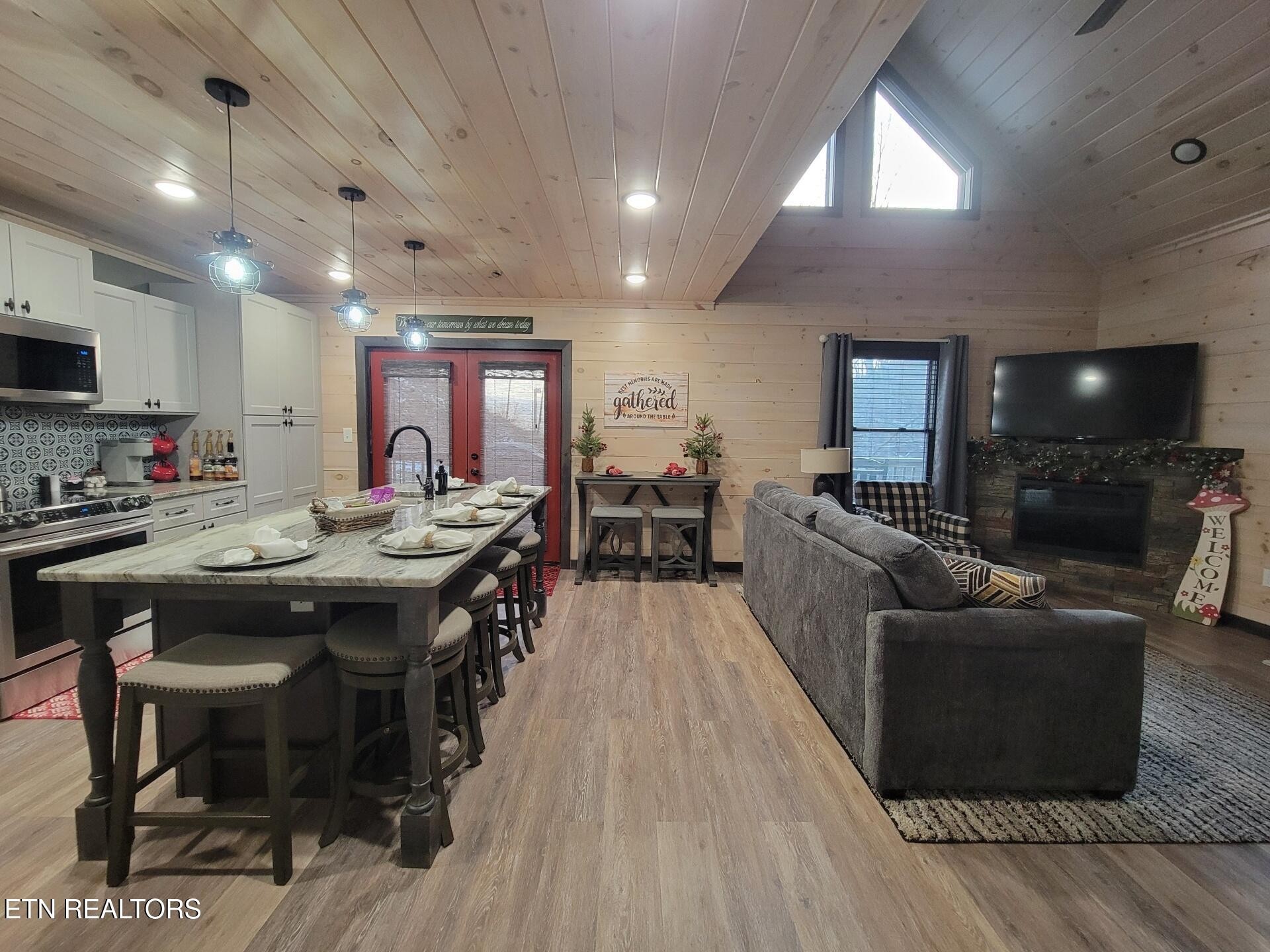 1945 Little Cove Road Sevierville, TN 37862 - Photo 12 of 44