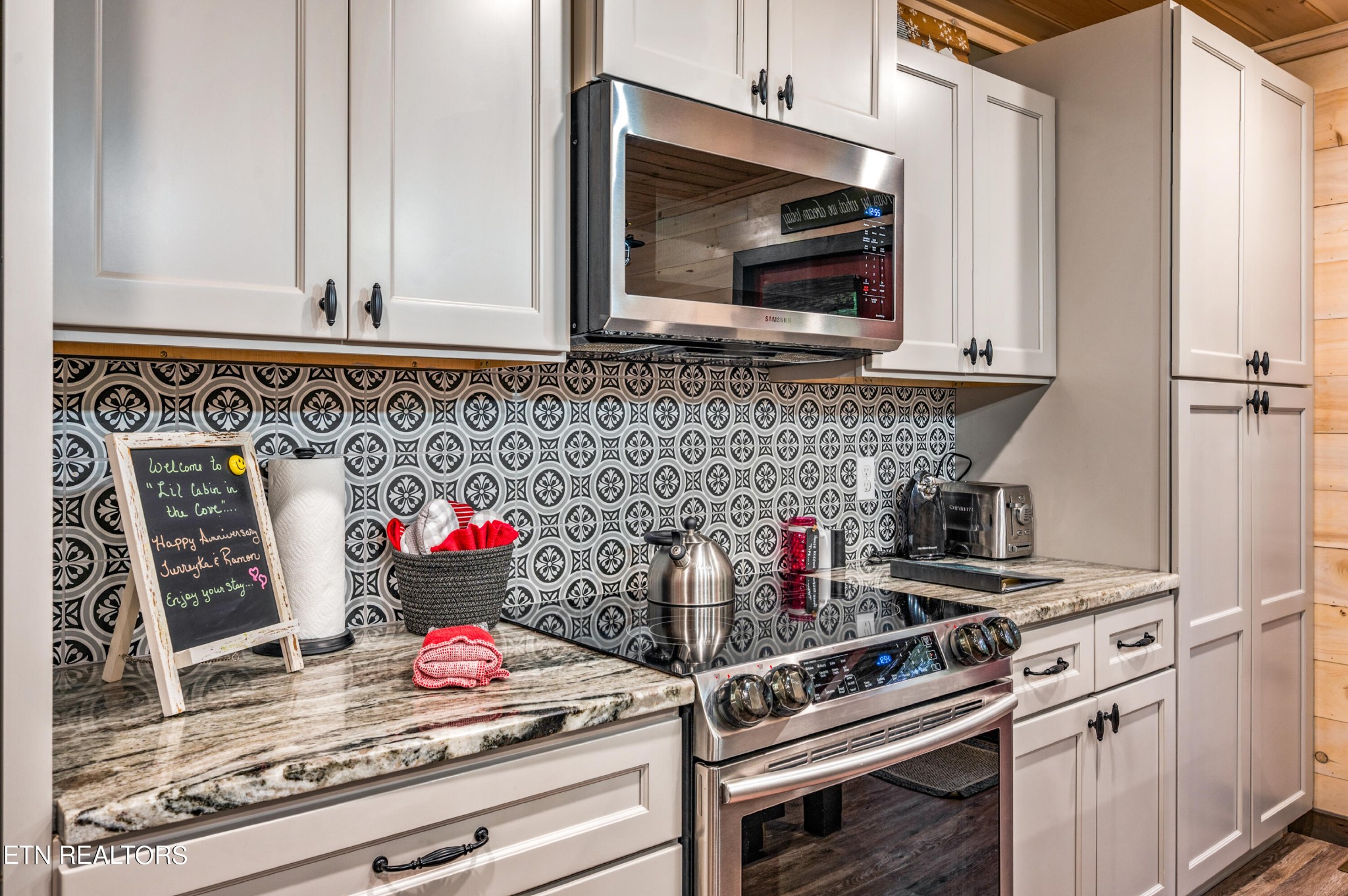 1945 Little Cove Road Sevierville, TN 37862 - Photo 13 of 44