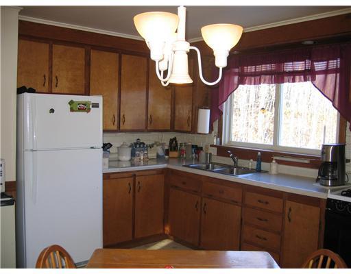 122 Cushman Road Winslow, ME 04901 - Photo 4 of 18 Kitchen. with applilances