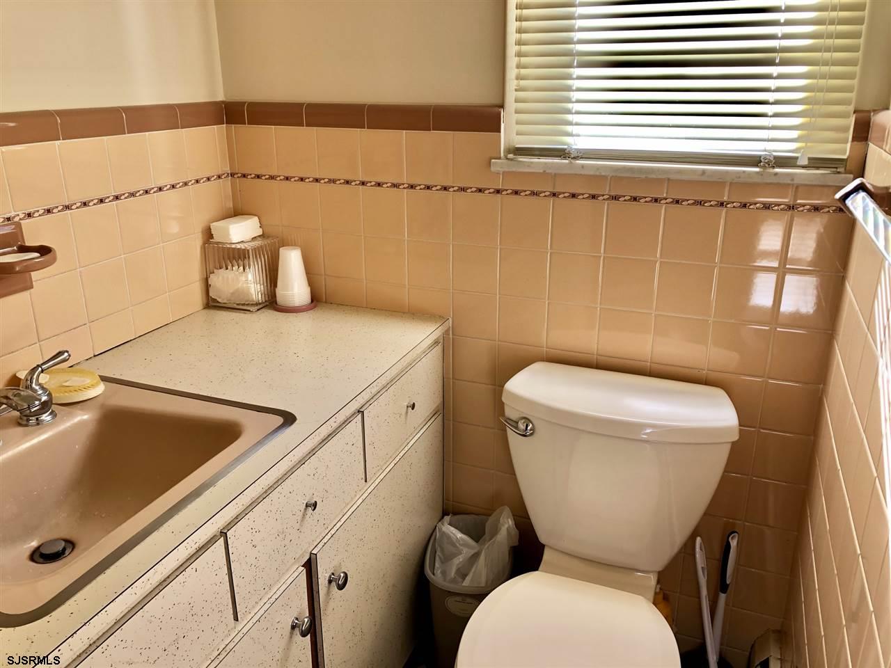 1425 Shore Road Linwood, NJ 08221 - Photo 8 of 16 Gallery Image 8
