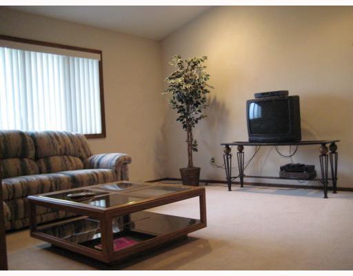3900 Remaley Road Murrysville, PA 15668 - Photo 3 of 16 Dining Room.
