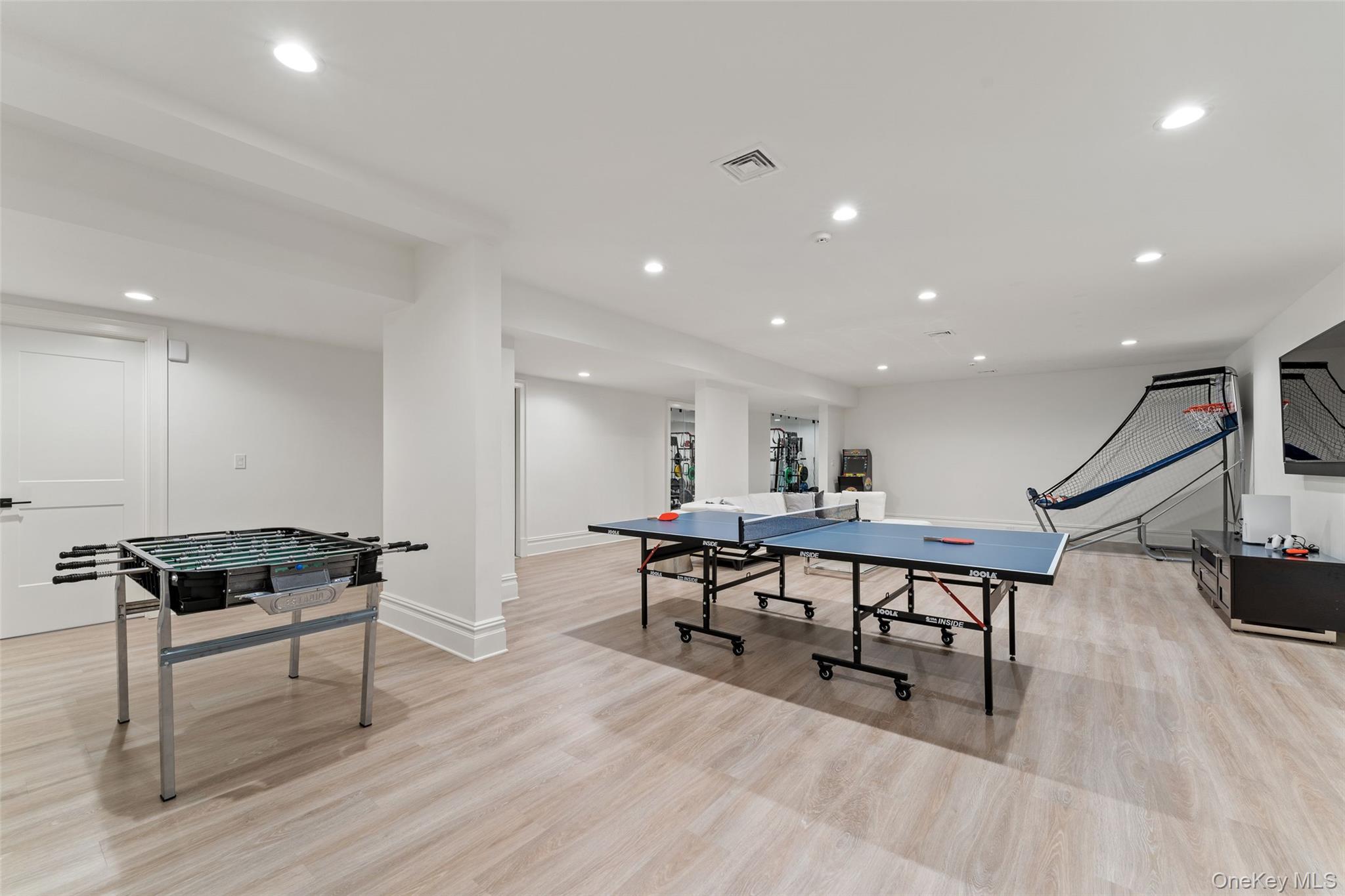 17 Oxford Road Scarsdale, NY 10583 - Photo 35 of 49 View of Recreation room