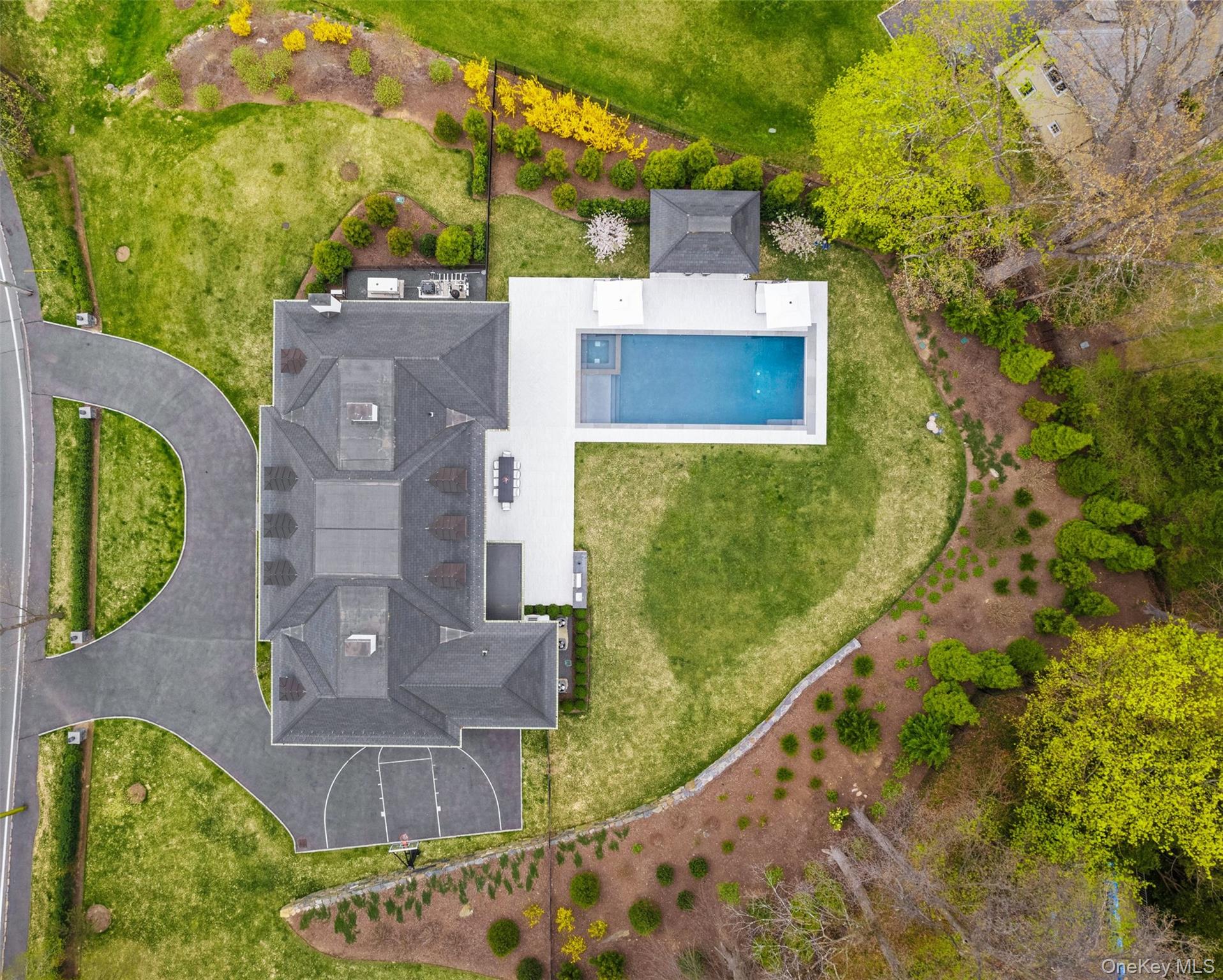 17 Oxford Road Scarsdale, NY 10583 - Photo 43 of 49 Aerial view