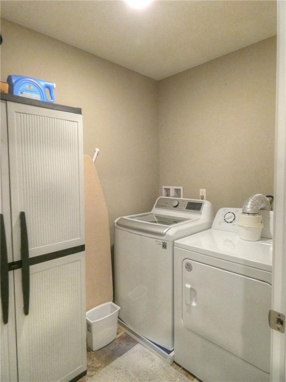 380 Trinity Way Wexford, PA 15090 - Photo 23 of 27 2ND FLOOR LAUNDRY