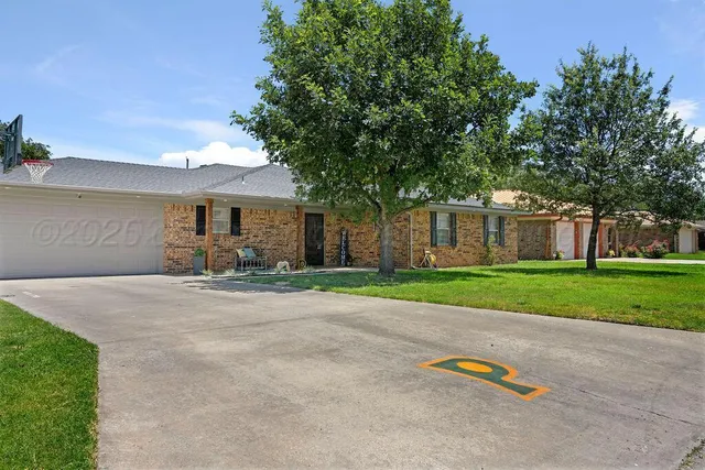 $285,000 | 2428 North Fir Street, Pampa, TX 79065