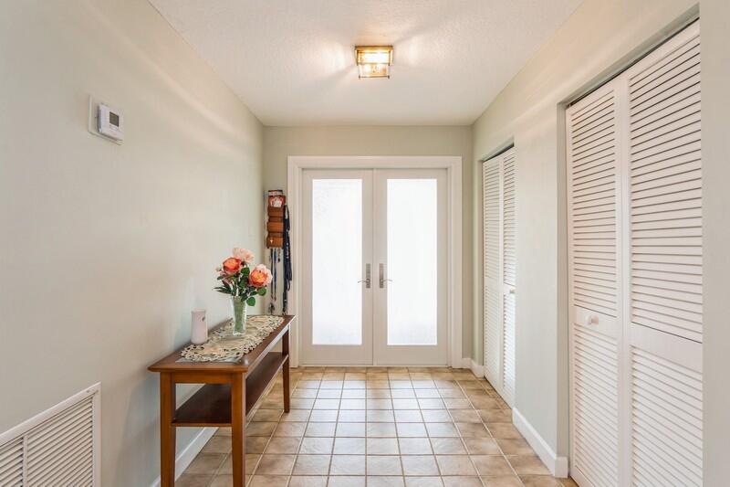 403 Northwest 72nd Street Boca Raton, FL 33487 - Photo 4 of 35 Foyer