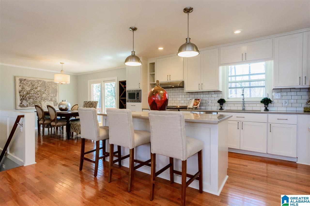 3349 Ridgely Circle Vestavia Hills, AL 35243 - Photo 7 of 39