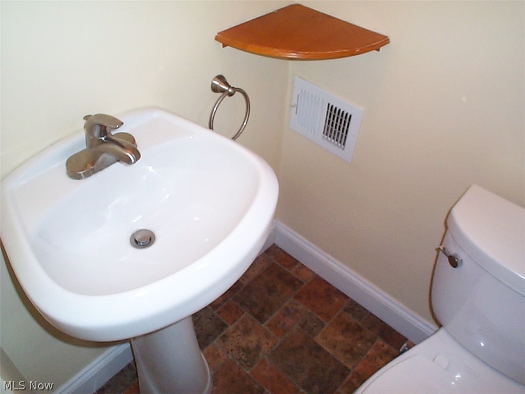 1143 Ford Road Lyndhurst, OH 44124 - Photo 29 of 32 Gallery Image 29