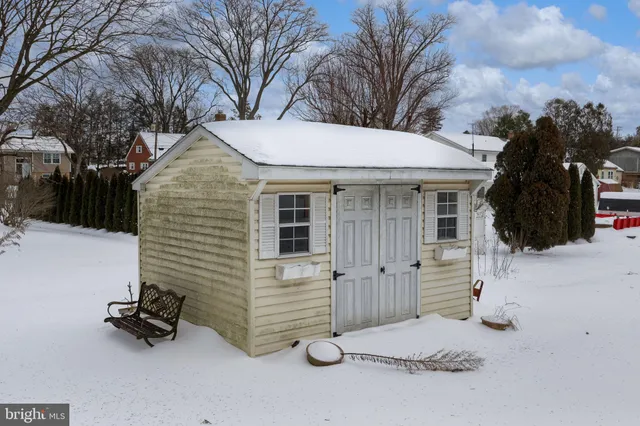 $349,900 | 509 Oak Grove Drive, Lancaster, PA 17601