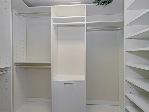 $2,600 | 5395 Dominica Street, Vero Beach, FL 32967