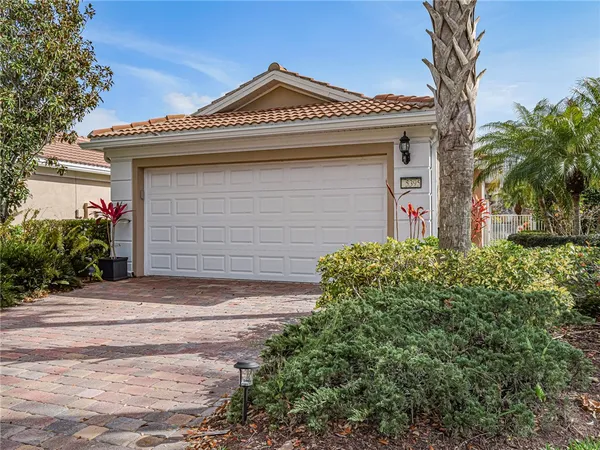 $2,600 | 5395 Dominica Street, Vero Beach, FL 32967