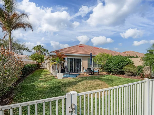 $2,600 | 5395 Dominica Street, Vero Beach, FL 32967