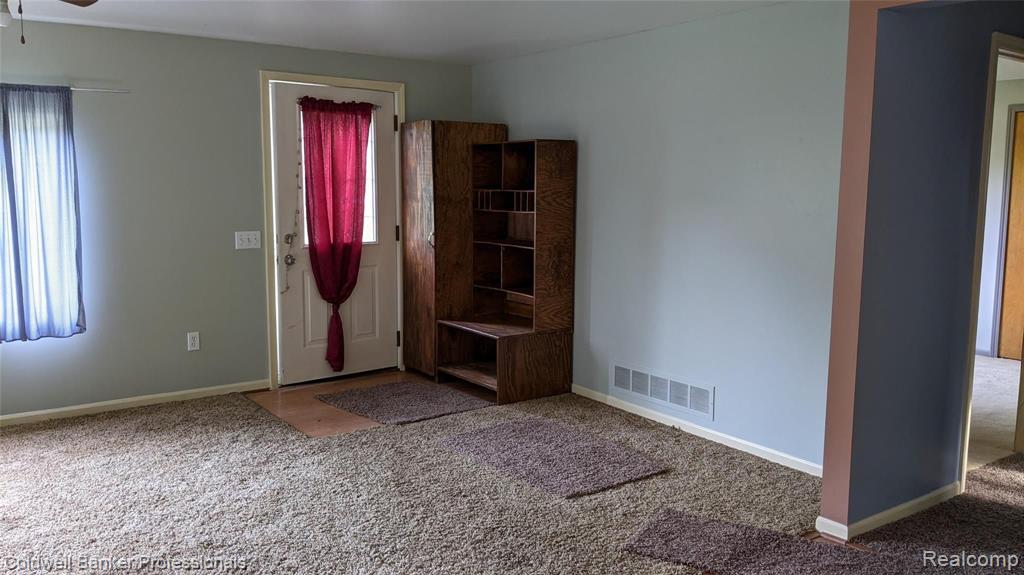 148 East Burnside Road North Branch, MI 48461 - Photo 5 of 16